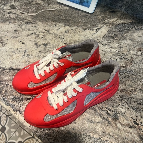 Men’s Prada sneaker size 9 - Picture 4 of 5